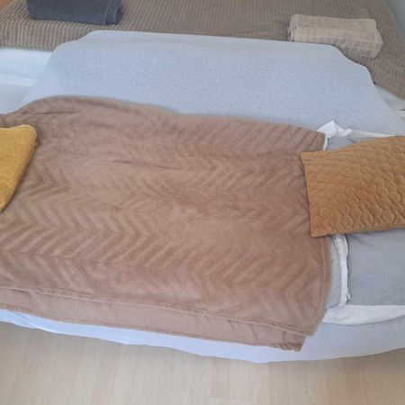 Trendy 2 Room Flat, Next To Corvin Mall Free Huge Garage! Ac,Dishwasher,Washmachine, Smart Tv Budapest Room photo