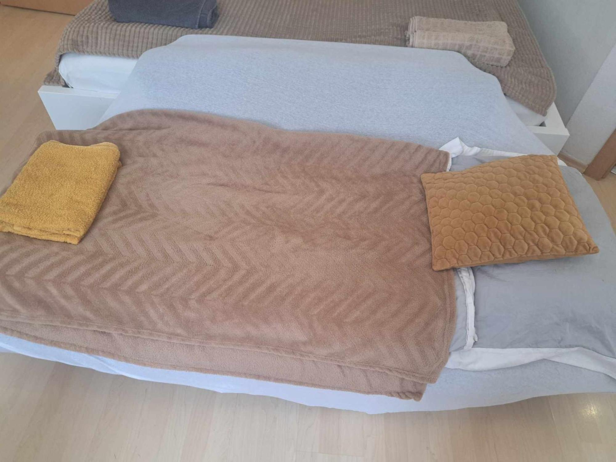 Trendy 2 Room Flat, Next To Corvin Mall Free Huge Garage! Ac,Dishwasher,Washmachine, Smart Tv Budapest Room photo